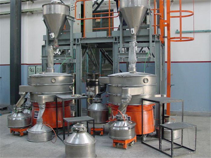 江蘇噸包投料站配套旋振篩客戶使用設(shè)備現(xiàn)場