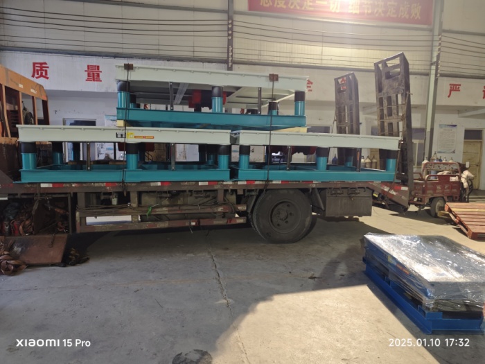 客戶定制振動(dòng)平臺(tái)發(fā)貨