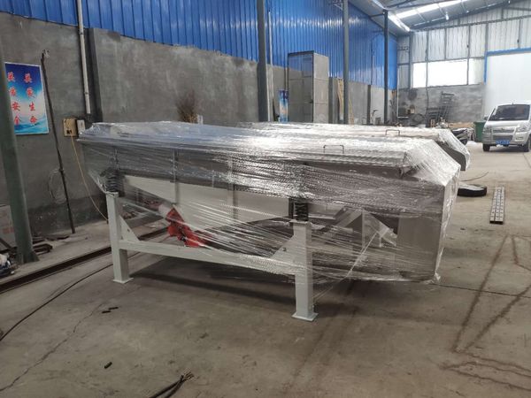 ?保定的某公司訂購的康振機械振動篩于昨天由德邦物流發(fā)出,預計三天后到達,請注意查收